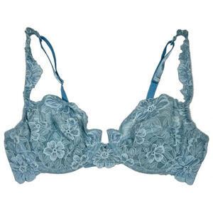 Vintage Y2K Victoria’s Secret Lace Bra